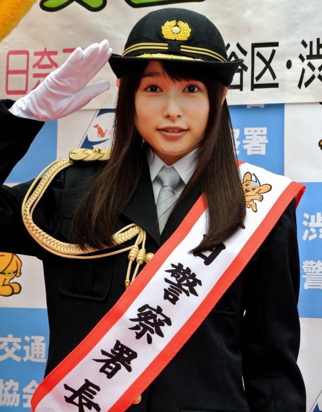桜井日奈子、渋谷で１日警察署長「岡山の時よりもたくさんの人」/芸能/デイリースポーツ online